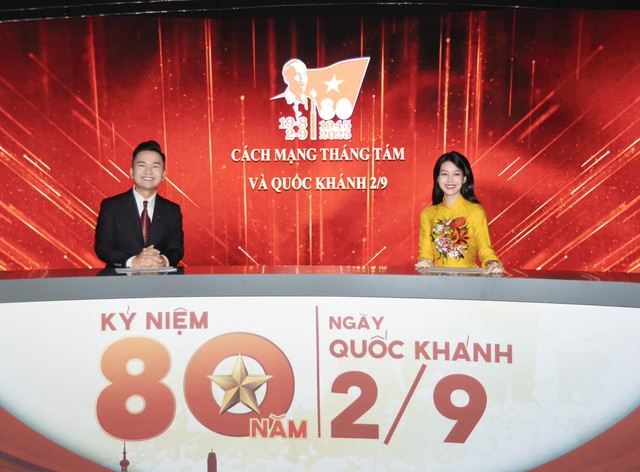 Nhà thiết kế Nguyễn Thơ Thơ tiết lộ chiếc áo dài đặc biệt của BTV Minh Trang - Ảnh 1.