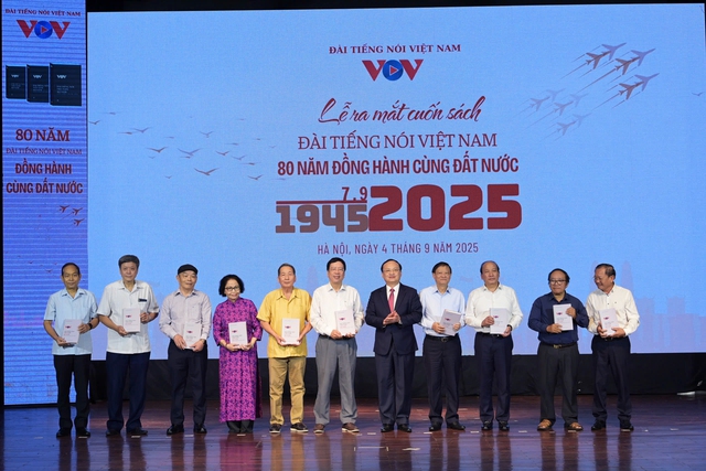 Đài Tiếng nói Việt Nam ra sách kỷ niệm 80 năm thành lập- Ảnh 2.