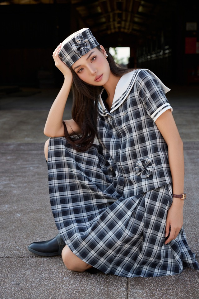 Diện trang phục theo set đồng bộ, cách mặc sành điệu của mùa - Ảnh 2.