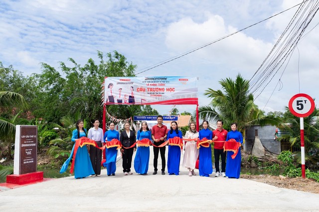 Bridgestone Việt Nam kh&aacute;nh th&agrave;nh cầu thứ 12 tại T&acirc;y Ninh, kỷ niệm 15 năm đồng h&agrave;nh - Ảnh 1.