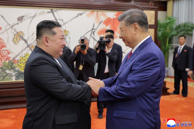 Ông Kim Jong-un tuyên bố Triều Tiên mãi ủng hộ lợi ích của Trung Quốc- Ảnh 1. Ông Kim Jong-un tuyên bố Triều Tiên mãi ủng hộ lợi ích của Trung Quốc- Ảnh 1.