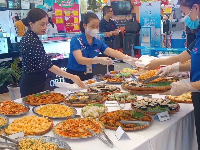 Đến Co.opmart mua gì cũng ‘hời’ - Ảnh 2.