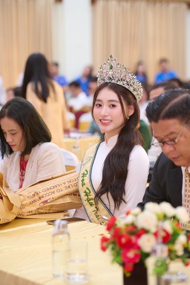 Mỹ nh&acirc;n 19 tuổi đăng quang Hoa hậu Tr&aacute;i đất Việt Nam 2025 giờ ra sao?  - Ảnh 2.