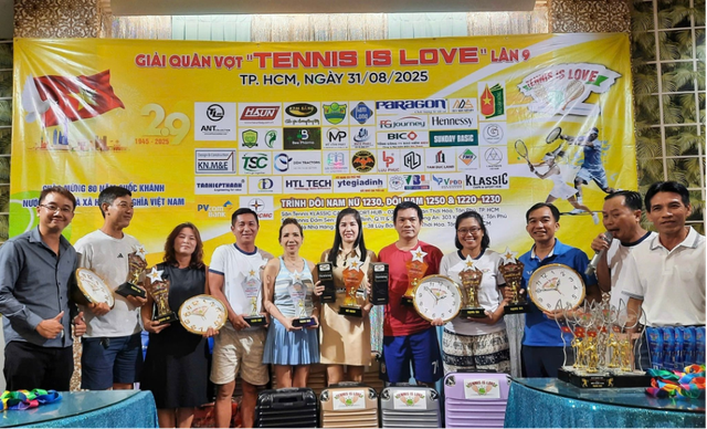 Tennis Is Love 2025: S&acirc;n chơi phong tr&agrave;o, lan tỏa y&ecirc;u thương- Ảnh 3.