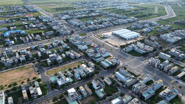 Hộ dân nộp lại 11 , 7 tỉ đồng vụ sai phạm tại dự án sân bay Long Thành - Ảnh 1.