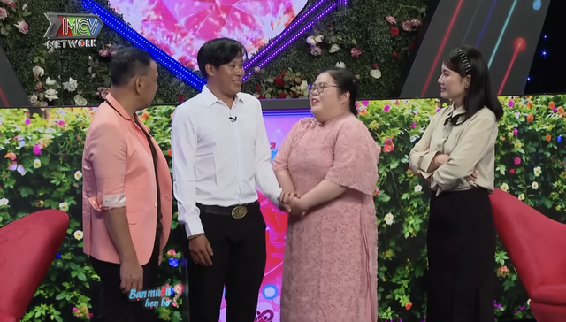Nữ chính 35 tuổi chủ động chinh phục người đàn ông nhút nhát trên show hẹn hò- Ảnh 1. Nữ chính 35 tuổi chủ động chinh phục người đàn ông nhút nhát trên show hẹn hò- Ảnh 1.