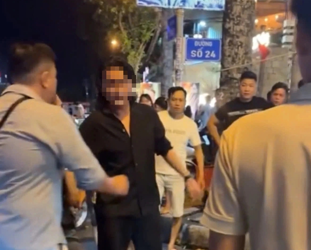 TP.HCM: Xác minh clip ẩu đả liên quan nghệ sĩ, YouTuber- Ảnh 1.