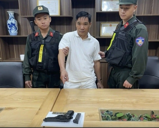 Trùm giang hồ Bình 'Kiểm' tiếp tục hầu tòa- Ảnh 1. Trùm giang hồ Bình 'Kiểm' tiếp tục hầu tòa- Ảnh 1.