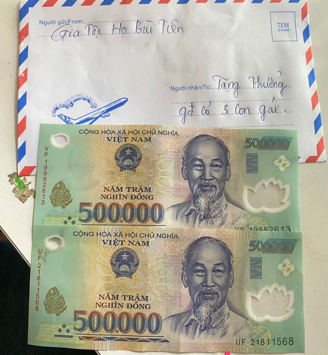 Gia đình sinh 3 con gái được dòng họ tặng 1 triệu, dân mạng ủng hộ - Ảnh 1.