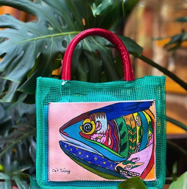 Túi tái chế từ lưới đánh cá cũ đi chợ, đi chơi- Ảnh 7.