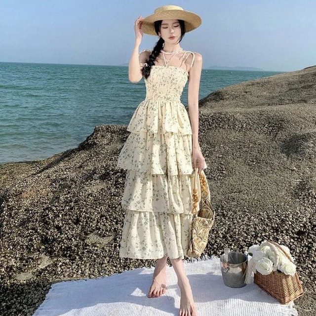 Nét dịu dàng, lãng mạn lên ngôi với váy maxi - Ảnh 1.