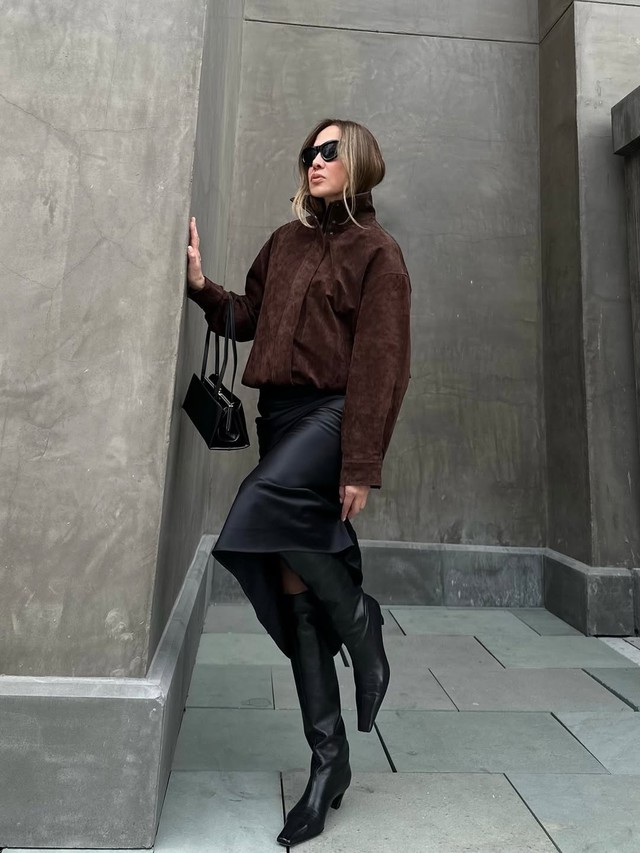 Áo khoác da lộn: mặc sao cho đẹp, phối sao cho chất? - Ảnh 2.