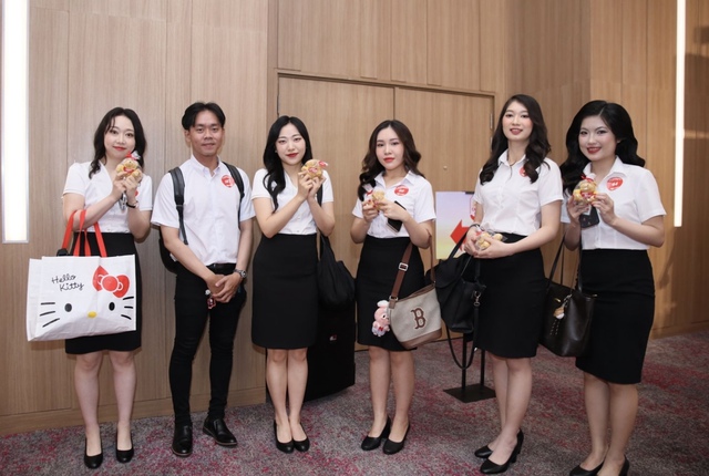 Vietjet chào đón gần 1.000 ứng viên tài năng tại Vietjet Sky Career Day 2025 - Ảnh 8.