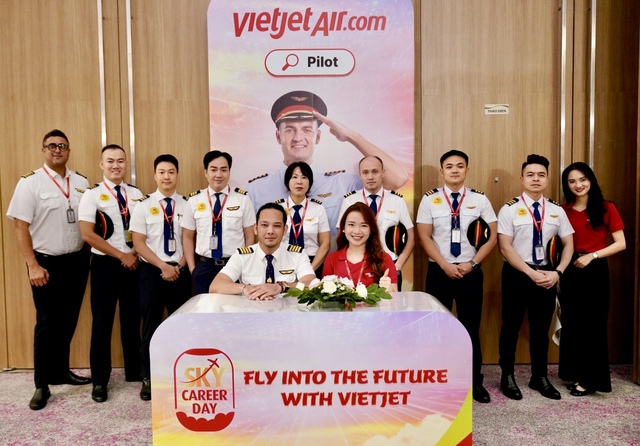 Vietjet chào đón gần 1.000 ứng viên tài năng tại Vietjet Sky Career Day 2025 - Ảnh 10.