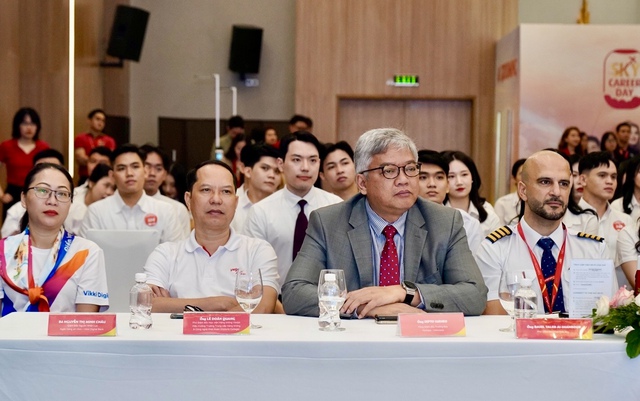 Vietjet chào đón gần 1.000 ứng viên tài năng tại Vietjet Sky Career Day 2025 - Ảnh 5.