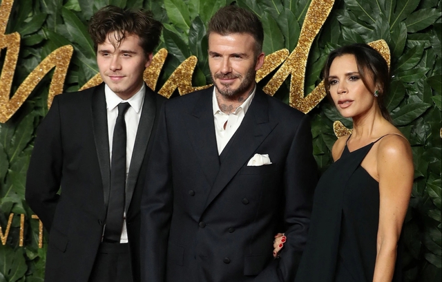Brooklyn vẫn xuất hiện trong phim t&agrave;i liệu của Victoria Beckham giữa m&acirc;u thuẫn gia đ&igrave;nh - Ảnh 1.