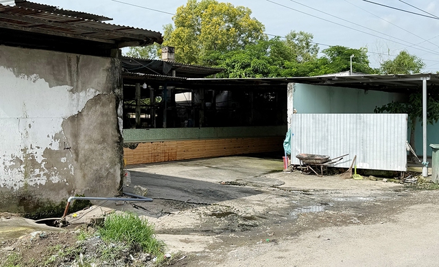 Từ đơn thư bạn đọc: Bất an với lò giết mổ gia súc trong khu nghĩa địa- Ảnh 1.