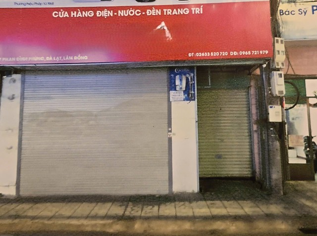 Cưỡng chế tháo dỡ công trình lấn chiếm lối đi chung ở P.Xuân Hương - Đà Lạt- Ảnh 1. Cưỡng chế tháo dỡ công trình lấn chiếm lối đi chung ở P.Xuân Hương - Đà Lạt- Ảnh 1.