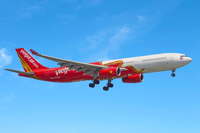 Vietjet nhận giải thưởng 'Xuất sắc về dịch vụ Hàng không và Trải nghiệm khách hàng'- Ảnh 1.
