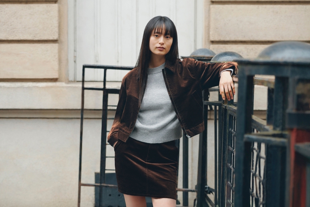 Thanh lịch Paris gặp tối giản Nhật Bản, 'cuộc đối thoại' thời trang mùa thu đông- Ảnh 4.