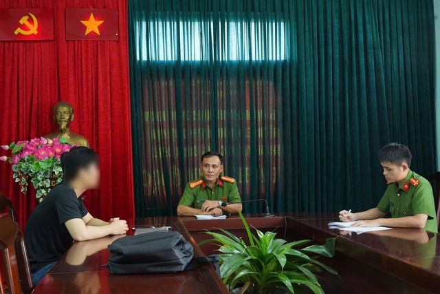 Nam sinh bị lừa gần 500 triệu đồng vì 'sập bẫy' cuộc gọi giả danh công an- Ảnh 1. Nam sinh bị lừa gần 500 triệu đồng vì 'sập bẫy' cuộc gọi giả danh công an- Ảnh 1.