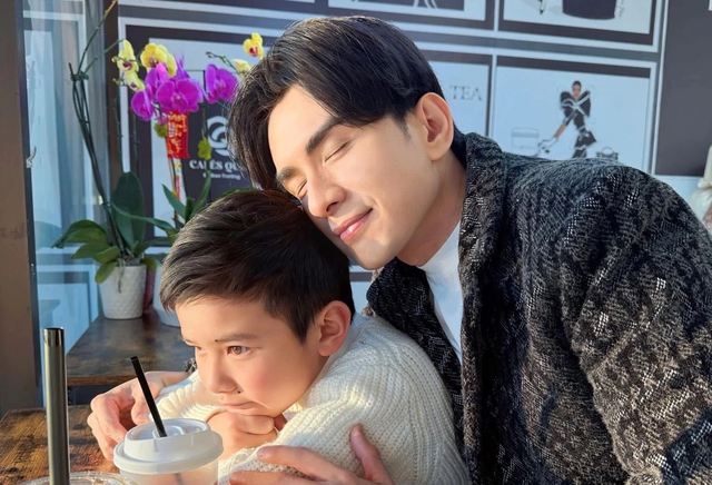 Đan Trường tiết lộ kỳ vọng về con trai Thiên Từ, không muốn con theo nghề hát - Ảnh 2. Đan Trường tiết lộ kỳ vọng về con trai Thiên Từ, không muốn con theo nghề hát - Ảnh 2.