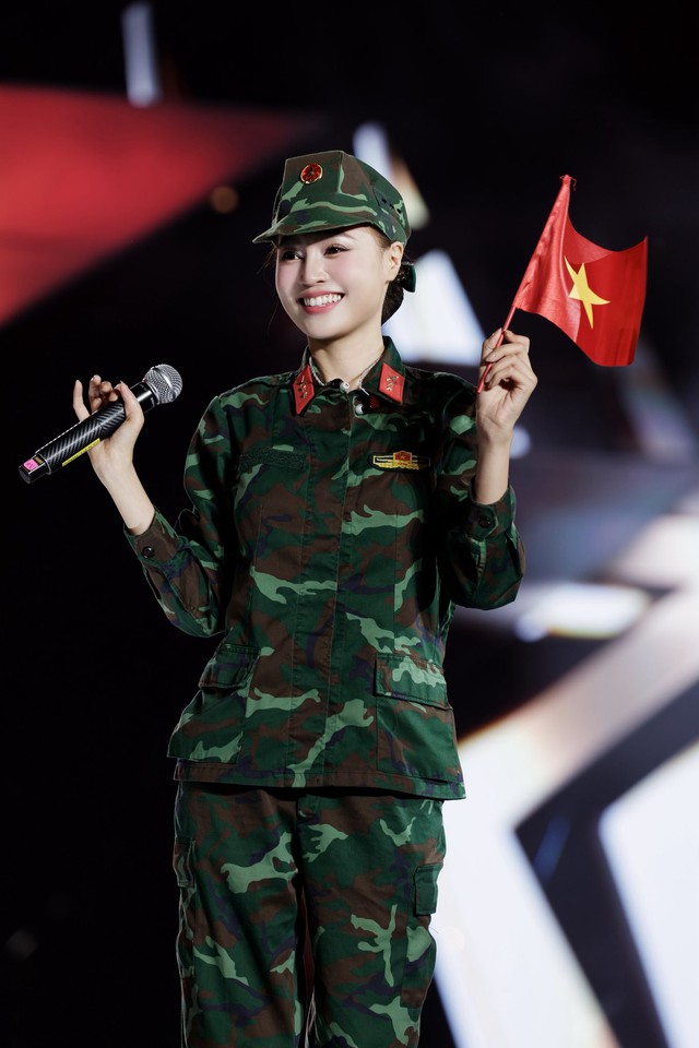 

Cách đây không lâu, việc Ninh Dương Lan Ngọc dừng chân ở Sao nhập ngũ khiến khán giả tiếc nuối  
