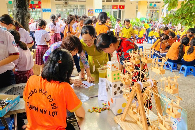 Giáo dục STEM thời AI: Tiện lợi nhưng cẩn trọng - Ảnh 1.