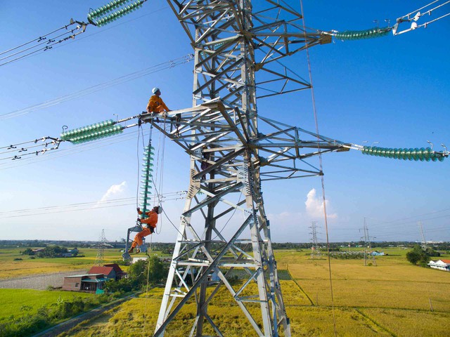 Tin tức đặc biệt trên báo in Thanh Niên 10.9.2025 - Ảnh 1.