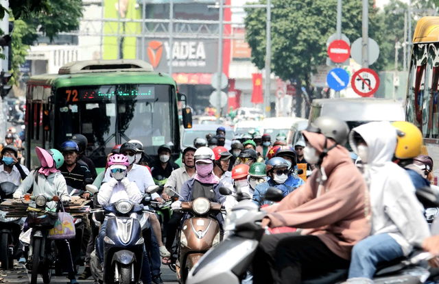 Bão tan, thời tiết TP.HCM những ngày tới thế nào? - Ảnh 1.