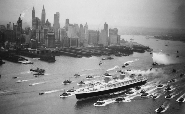 Huy ho&agrave;ng v&agrave; sụp đổ của si&ecirc;u du thuyền Mỹ nhanh nhất thế giới - Ảnh 1.