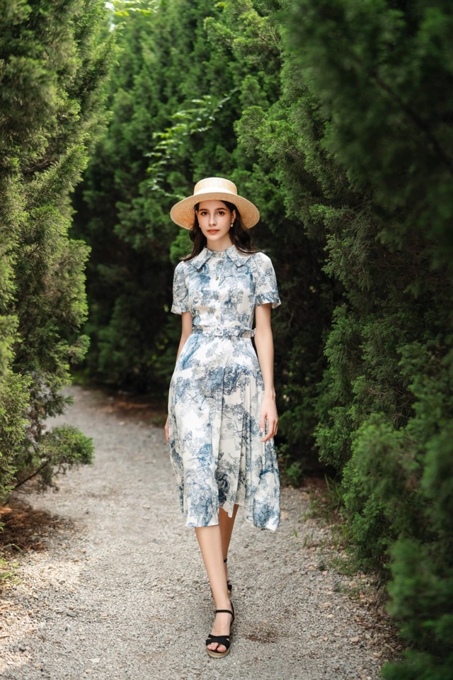 Váy liền thân và mũ cói vành rộng, khí chất nàng thơ Váy liền thân và mũ cói vành rộng, khí chất nàng thơ- Ảnh 7.