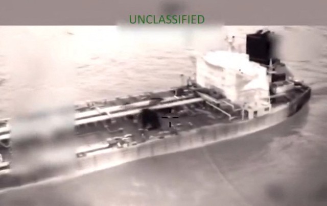 Mỹ siết chặt phong tỏa t&agrave;u chở dầu của Venezuela - Ảnh 1.