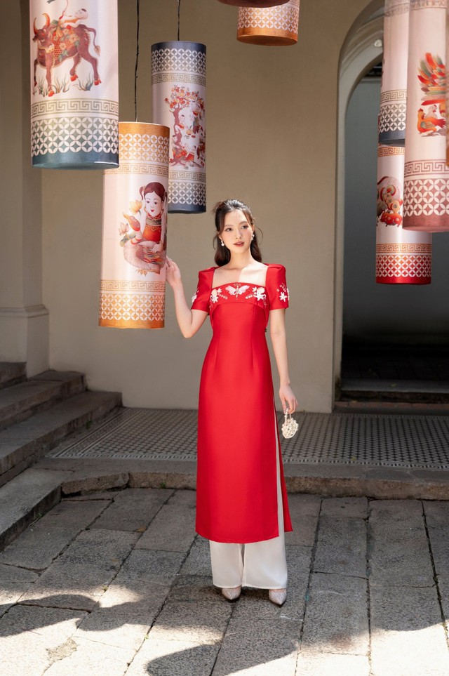 Diện sắc trắng - đỏ tôn da, tôn dáng ngày đầu xuân- Ảnh 5.