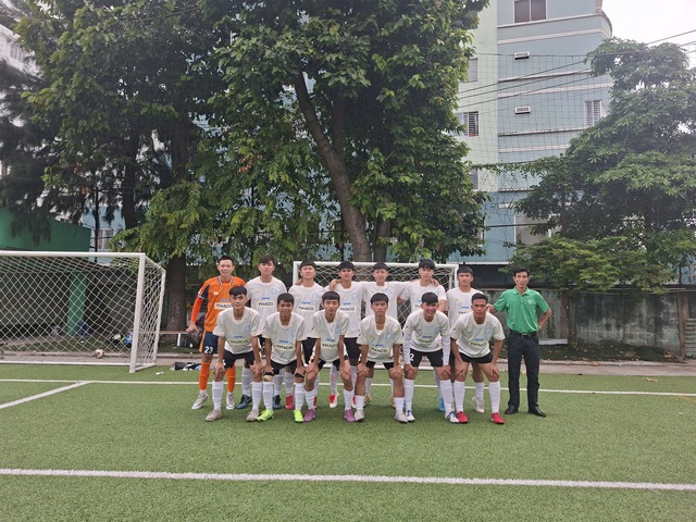 Trường ĐH Lạc Hồng 0-1 Trường CĐ C&ocirc;ng thương TP.HCM: 3 điểm qu&yacute; gi&aacute; - Ảnh 2.