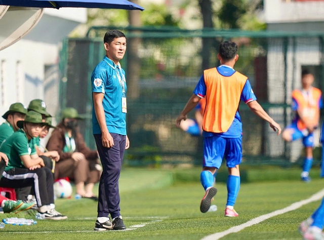 Nh&agrave; v&ocirc; địch ph&aacute; dớp, t&acirc;n binh ch&agrave;o s&acirc;n ấn tượng- Ảnh 1.