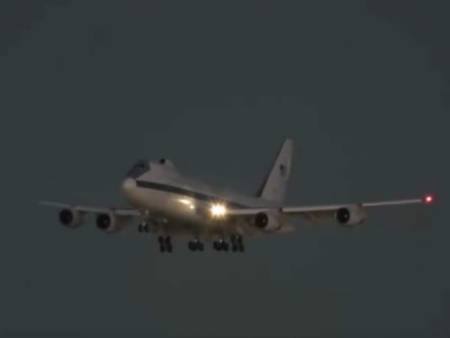 M&aacute;y bay 'Ng&agrave;y tận thế' của Mỹ g&acirc;y lo ngại khi bất ngờ xuất hiện - Ảnh 1.