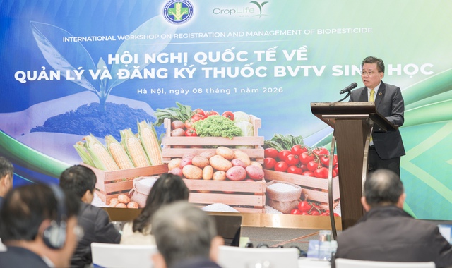 Gỡ n&uacute;t thắt đưa thuốc bảo vệ thực vật sinh học v&agrave;o đồng ruộng - Ảnh 2.