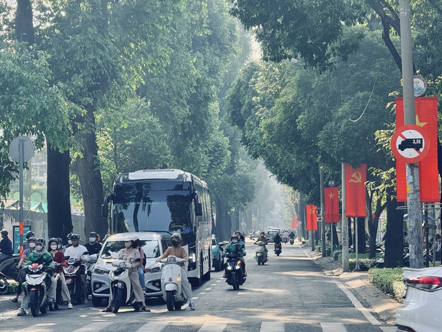 Thời tiết TP.HCM se lạnh đến khi n&agrave;o? Dự b&aacute;o chi tiết từ nay đến 20.1- Ảnh 2.