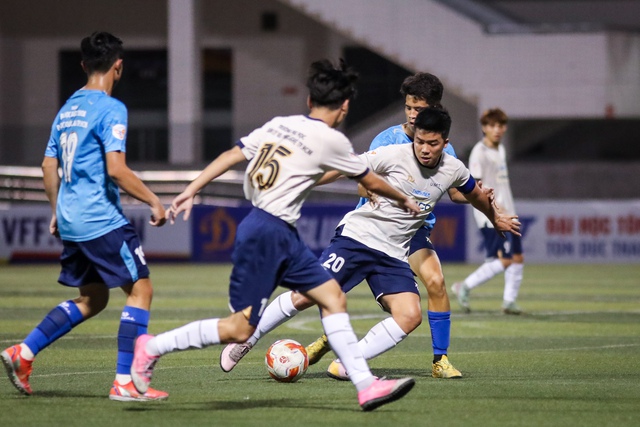 Trường ĐH Sư phạm TDTT TP.HCM 7- 0 Trường ĐH Quản lý và Công nghệ TP.HCM: Đại thắng - Ảnh 2.