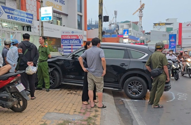 Nguy&ecirc;n nh&acirc;n &ocirc; t&ocirc; t&ocirc;ng 6 xe m&aacute;y trước nh&agrave; thiếu nhi Thủ Đức- Ảnh 1.