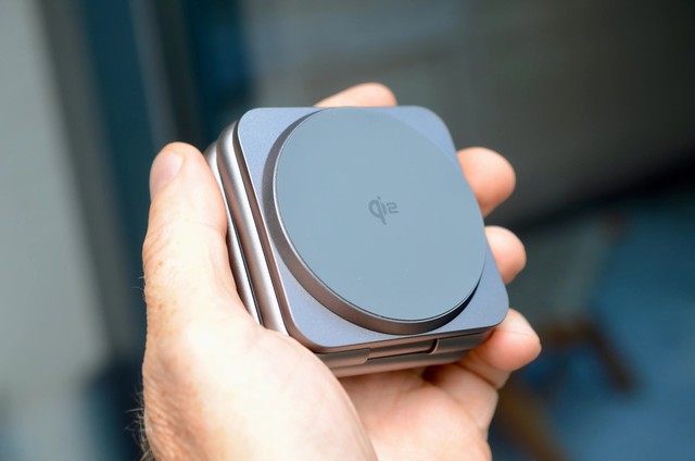 Sự tiện lợi của sạc kh&ocirc;ng d&acirc;y v&agrave; c&aacute;i gi&aacute; phải trả nếu d&ugrave;ng sai - Ảnh 2.