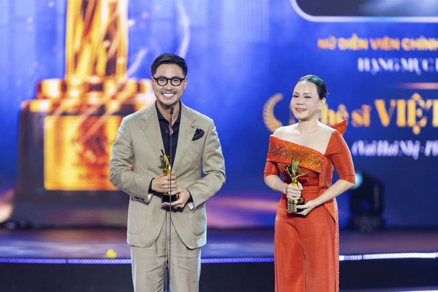 Việt Hương đ&oacute;n tin vui ở tuổi 50- Ảnh 2.