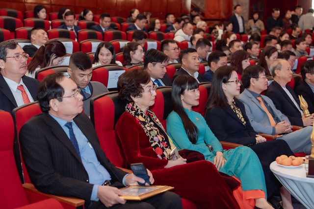 Yến s&agrave;o Kh&aacute;nh H&ograve;a v&agrave;o Top 20 'Doanh nghiệp Văn h&oacute;a, Uy t&iacute;n năm 2025' - Ảnh 3.