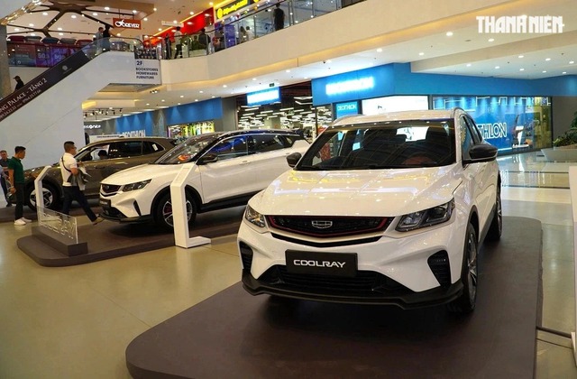 H&atilde;ng xe Trung Quốc &ldquo;ph&aacute; khung&rdquo;, ưu đ&atilde;i 110% lệ ph&iacute; trước bạ cho kh&aacute;ch mua xe - Ảnh 3.