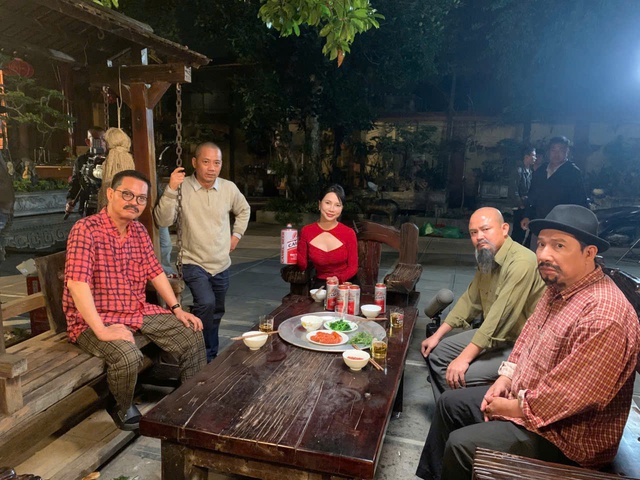 Đạo diễn Trần B&igrave;nh Trọng: 16 năm l&agrave;m phim tết cho n&ocirc;ng d&acirc;n- Ảnh 2.