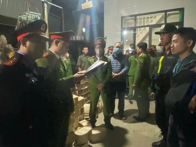 Khởi tố, bắt tạm giam người chiếm giữ gần 500 triệu đồng do chuyển nhầm- Ảnh 1.