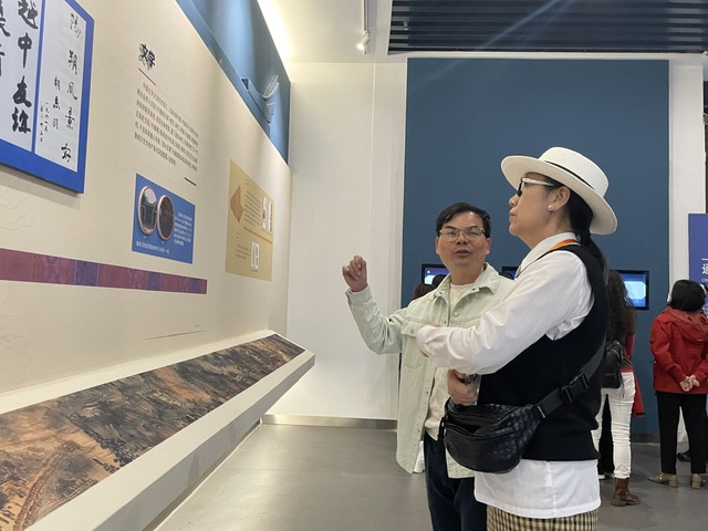 Kh&ocirc;ng gian đặc biệt ở bi&ecirc;n giới Việt - Trung - Ảnh 1.