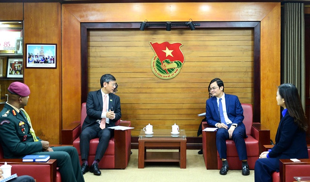 B&iacute; thư thứ nhất T.Ư Đo&agrave;n tiếp Đại sứ Ấn Độ tại Việt Nam- Ảnh 1.