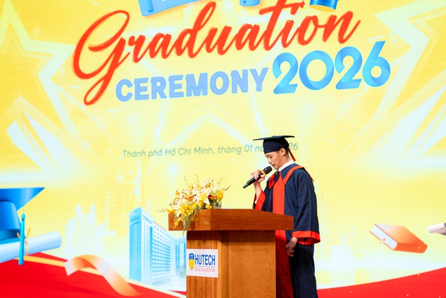 Vượt nghịch cảnh, nam sinh c&ocirc;ng nghệ th&ocirc;ng tin tốt nghiệp loại giỏi g&acirc;y x&uacute;c động- Ảnh 1.